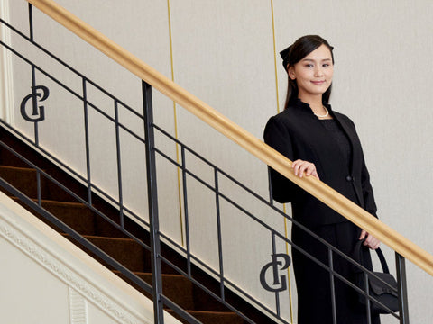 オールシーズンで着られるブラックフォーマル選び-レディース編-