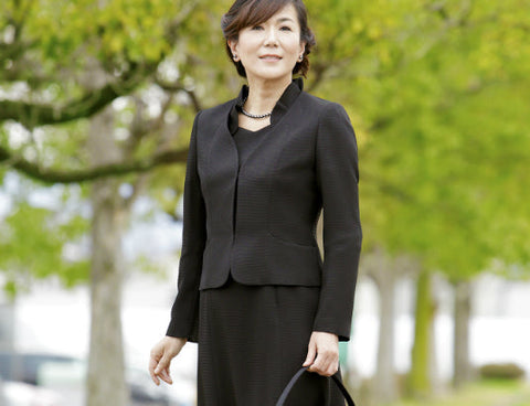 ブラックフォーマルは年齢や体型にあったものがおすすめ!