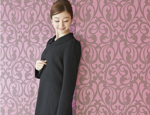 レディースのブラックフォーマル選びに役立つポイントとは