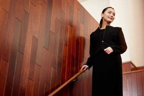 40代女性のブラックフォーマルの選び方と着こなし