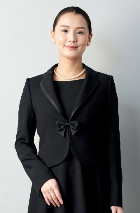 ブラックフォーマル リボン付き アンサンブル 546-9018 – MONOIR