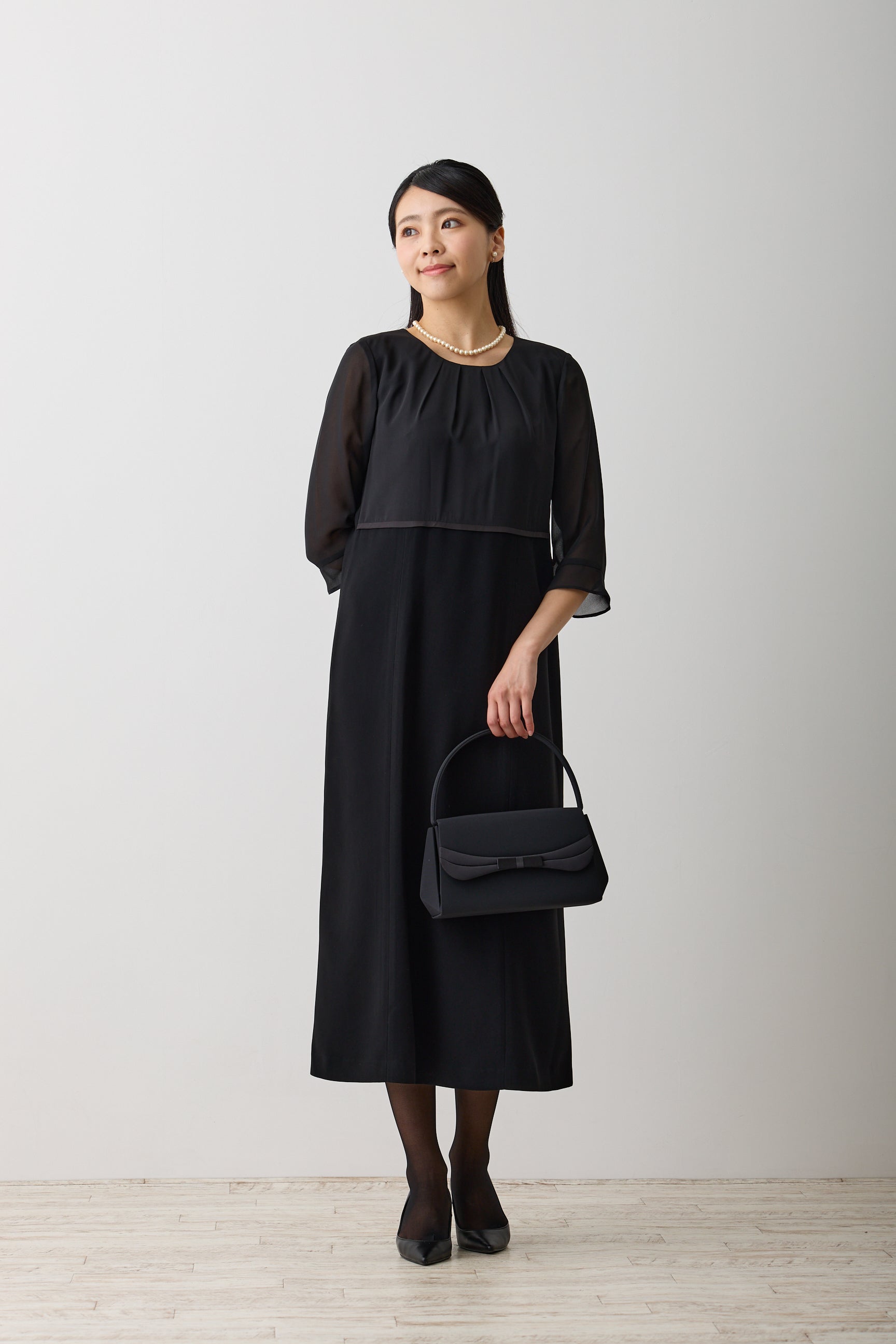 可愛い喪服(若者向け、9号) 9号 喪服 レディース ブラックフォーマル 礼服 20代 30代 40代